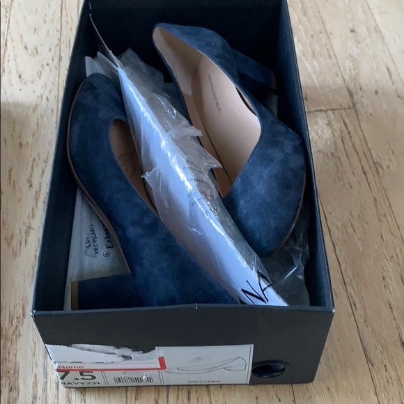 Banana Republic heels - Picture 5 of 6